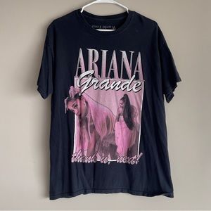 Authentic Ariana Grande SWEETENER World Tour “THANK U,  NEXT!” Concert Tee L